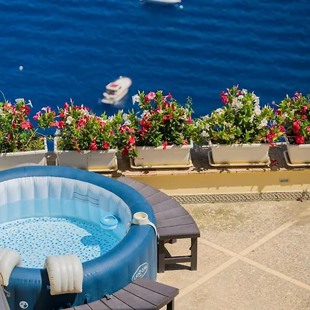 Villa Cristina - Praiano Terrace Hot Tub - No Steps Villa *