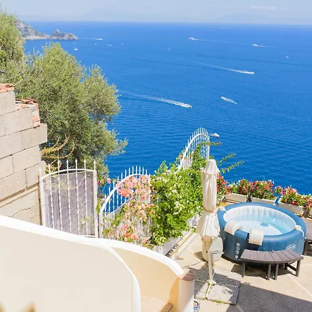 Cristina -no Steps-amalfi Coast Views -hot Tube Praiano